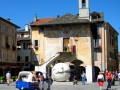 Orta_San_Giulio_Piazza _Motta_2008.JPG